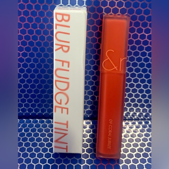Lip Tint & Lip Blur Duo Deal!! Get both lip products for 1 great price ❤️ - Picture 3 of 11